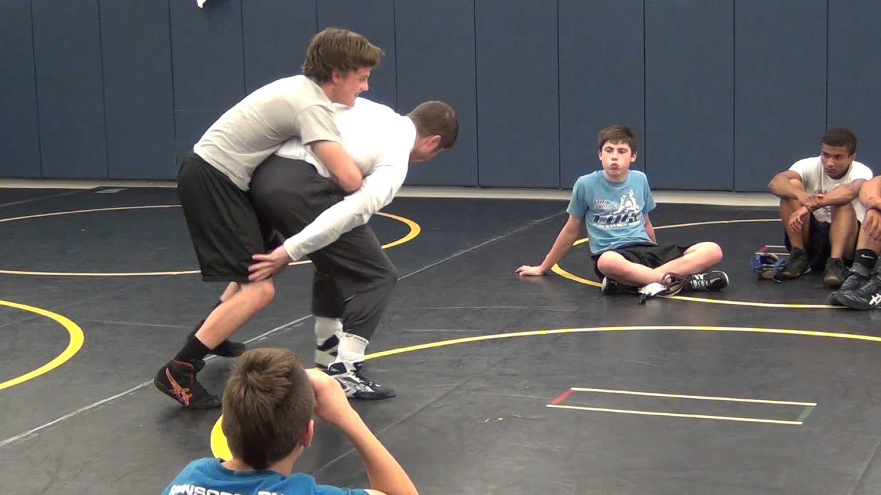 14 Wiggle Back Stand up