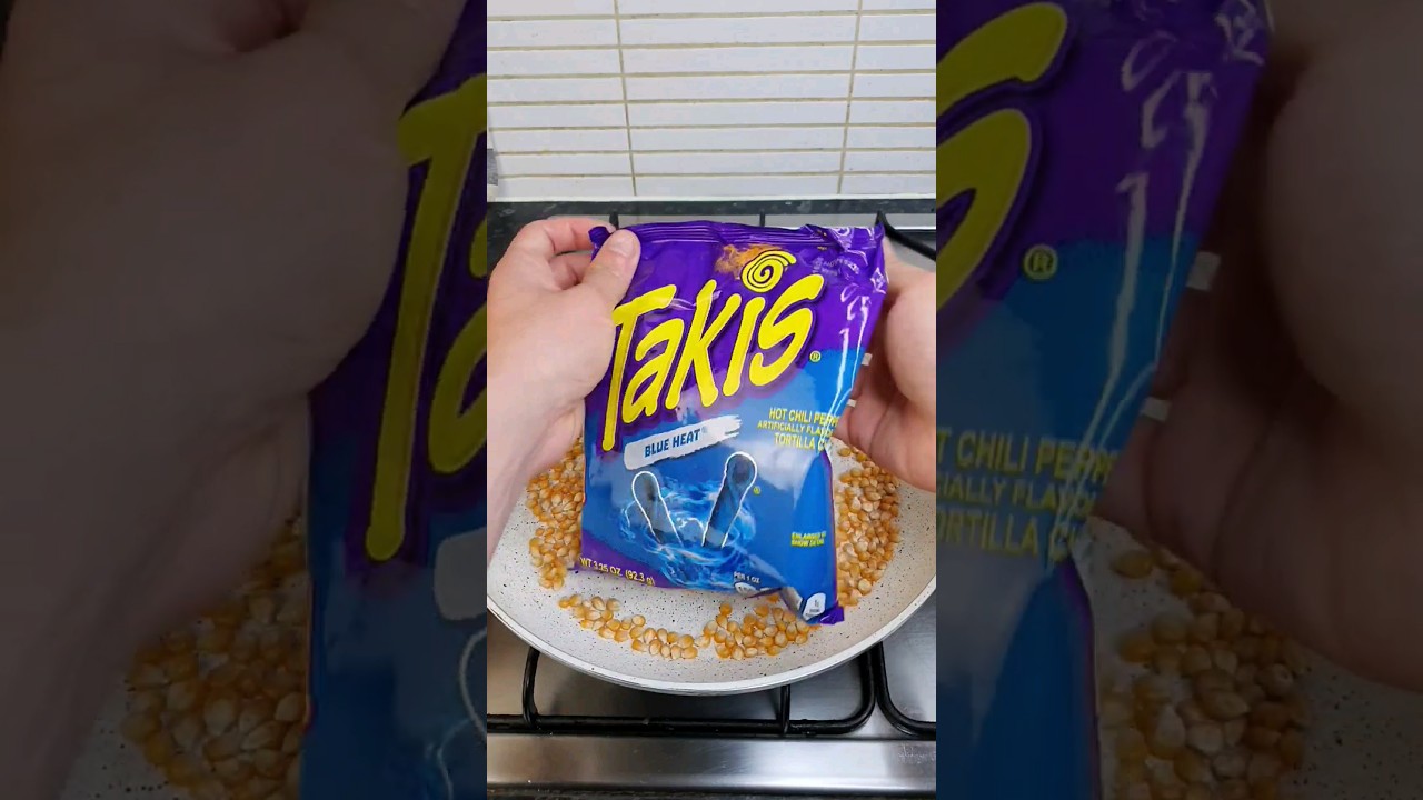 Takis Blue Heat Popcorn 🍿 #lovesweetslife #takis  #popcorn #corn #food #foodie #spicy #asmr