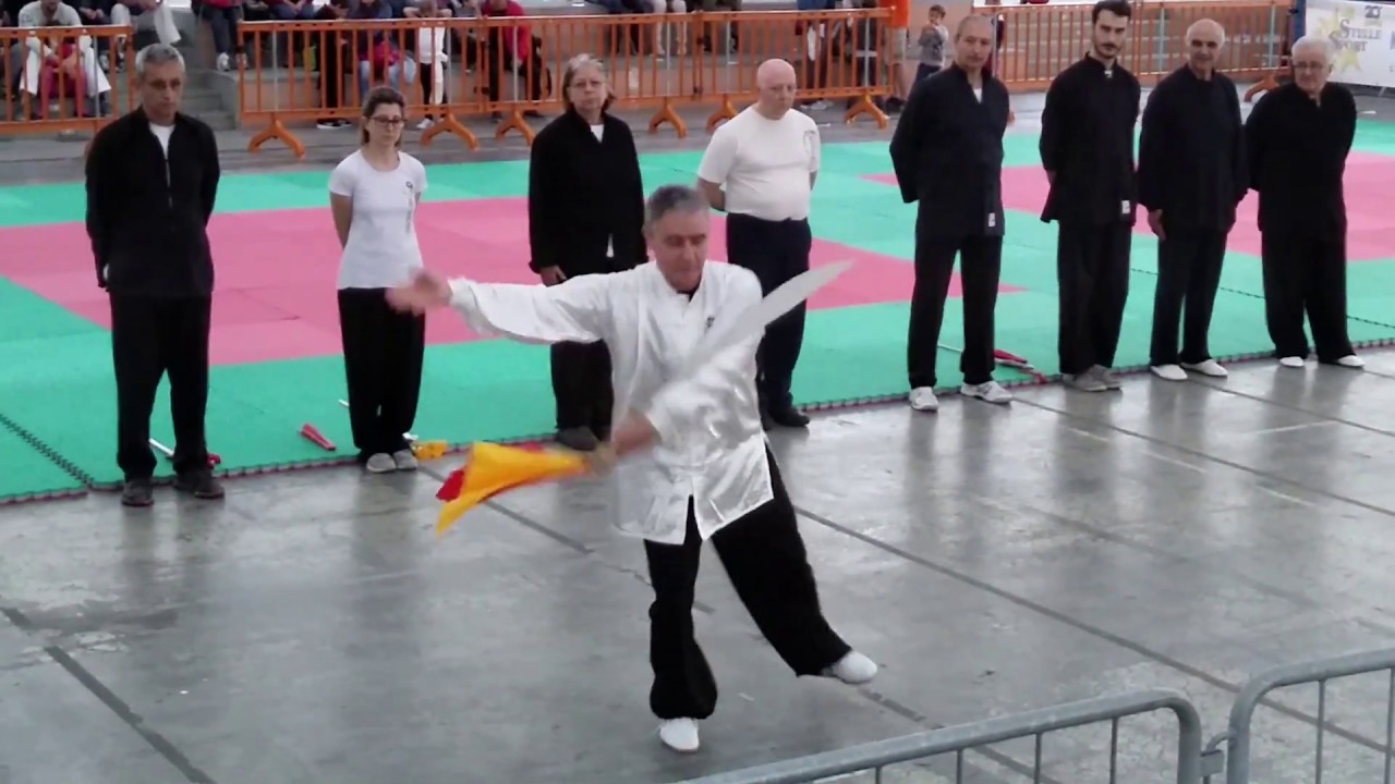Forma con la sciabola - Maestro Roberto Carretti
