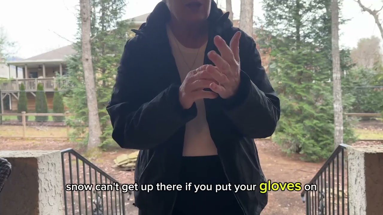 Neveland Heated Jackets for Women, 6 Heat Zones, Overheat Protection, Soft Shell, Detachable Hood