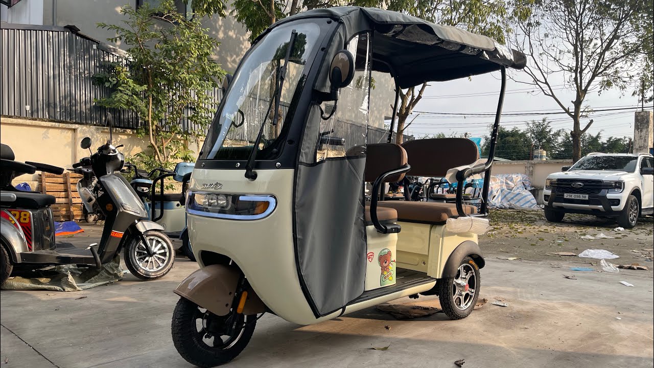 SANTONG M2 giới thiệu các chi tiết về chiếc xe nhập khẩu nguyên chiếc