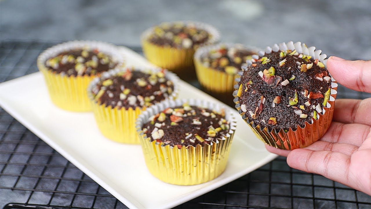 1 Egg 6 Cup Cake | Make 6 Cup Cakes With 1 Egg | Soft Spongy Chocolate Cup Cake Recipe | Yummy