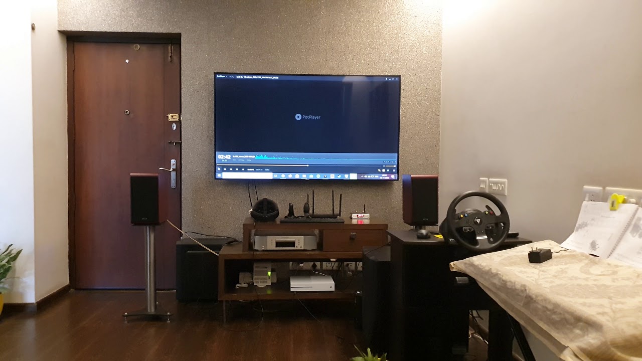 Crown  XLS 2502 playing FLAC - II
