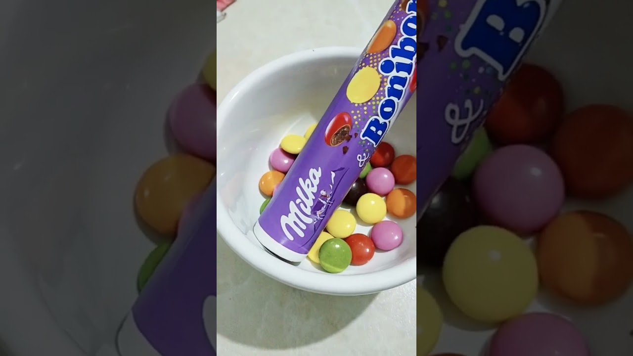 #satisfying#minichocolate#milka#bonibon #shorts