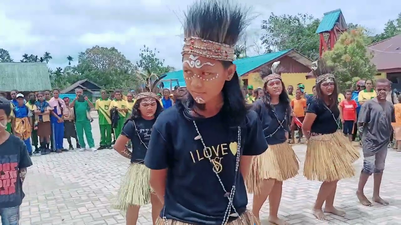 video pangkur sagu kls VI a SD YPPK St,Fr Xaverius