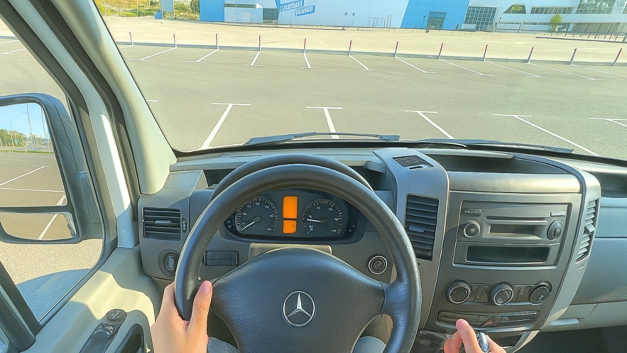 2007 Mercedes Benz Sprinter 316 CDI Custom VAN - Sound, Interior and Exterior POV Drive
