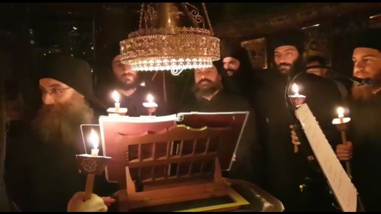 لمحة من الفصح في جبل آثوس.. المسيح قام من بين الأموات