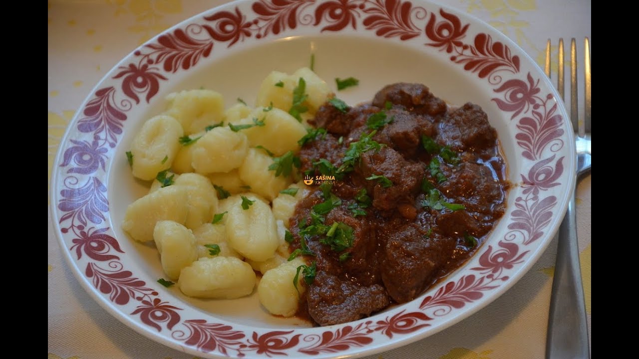 Roe Deer Goulash Srneći gula&scaron; - Sa&scaron;ina kuhinja