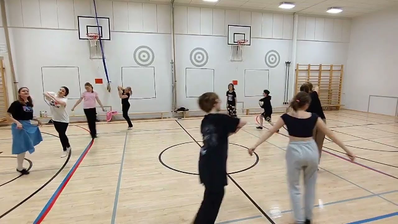 Nuuskapolkka / Tanhuvakka / Karjalan Nuoret / Roihu