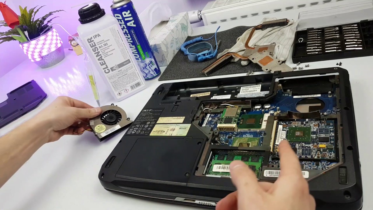 Jak wyczyścić laptopa i wymienić pastę termo przewodzącą? | ForumWiedzy