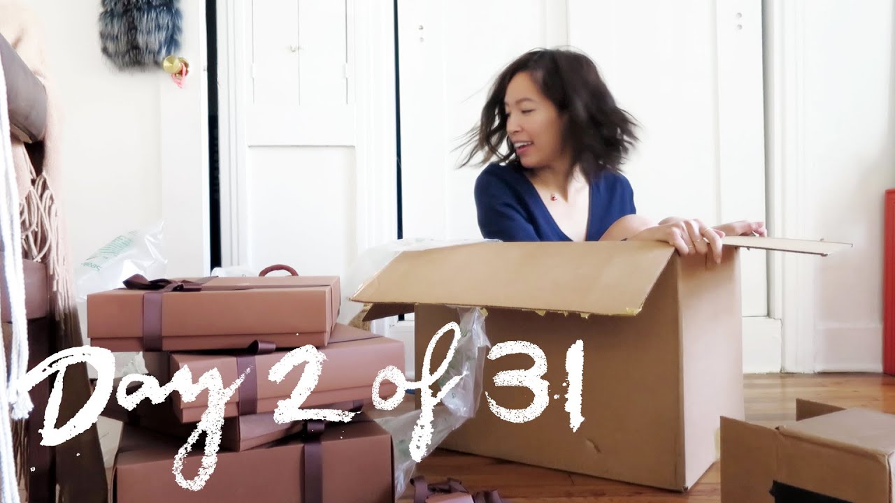 CHRISTMAS CAME EARLY | #31DAYSOFTHATSCHIC | VLOGMAS 2015