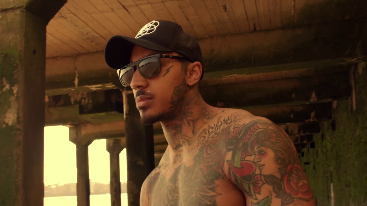 Scar Tissue Clothing DJ4Jay London River Thames Shoot