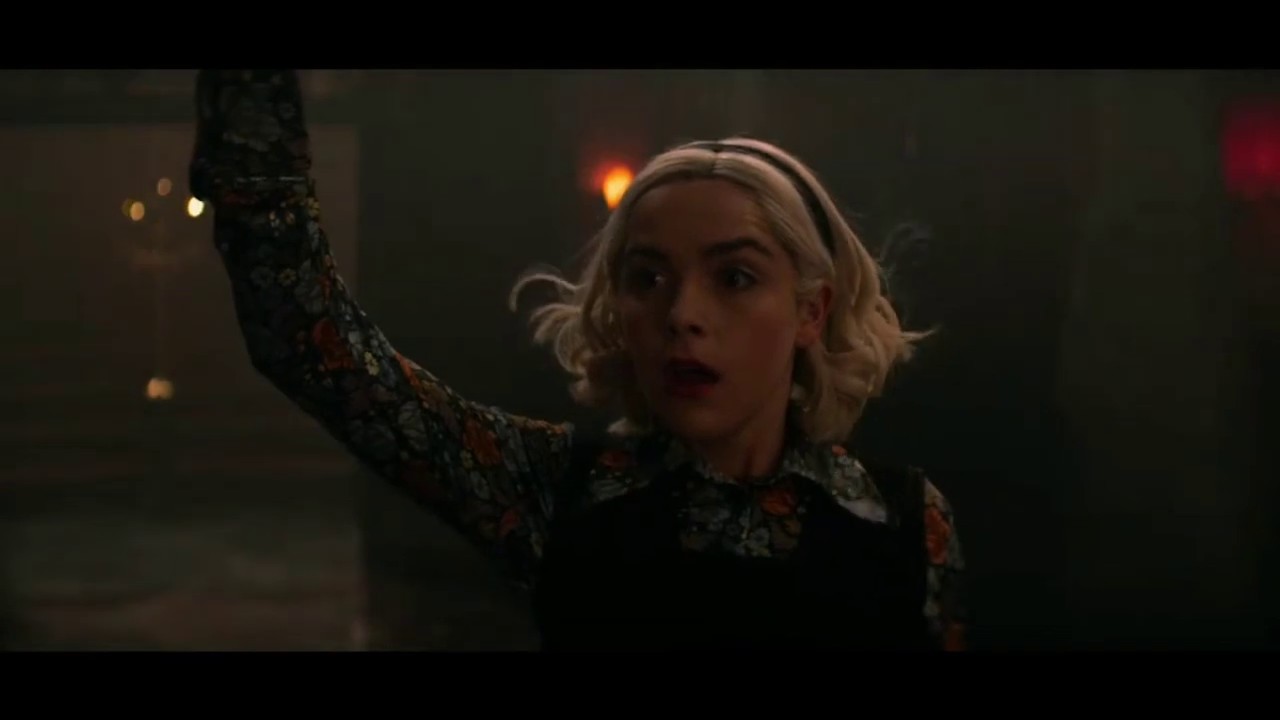 Chilling Adventures of Sabrina 3x8  - Sabrina travels to the past to save Greendale