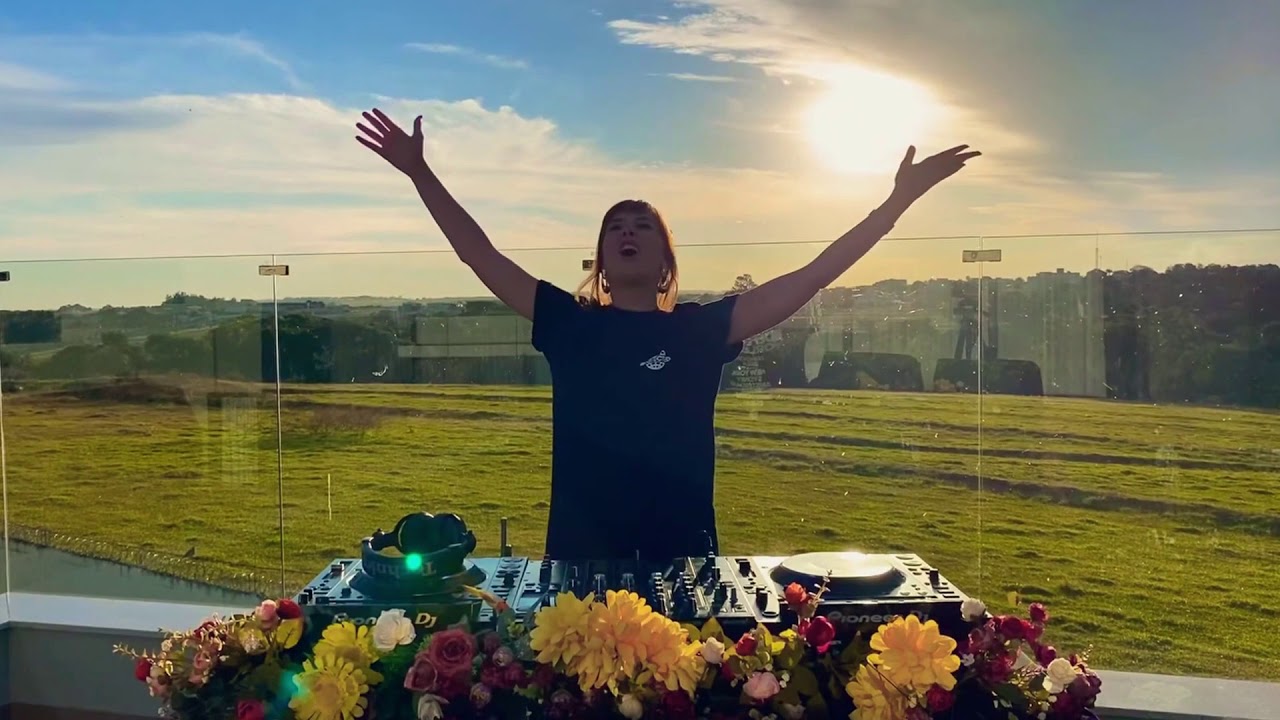 Aline Rocha - Live from Brazil (Defected Virtual Festival)