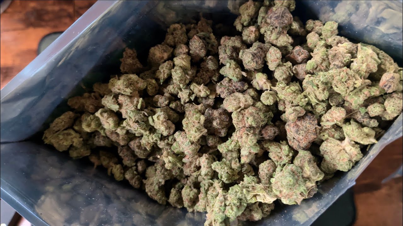 THCA SMALL BUDS QP Master Kush Unboxing & Review! 🌿🚂💨 Dank Aroma & Sticky Nugs!