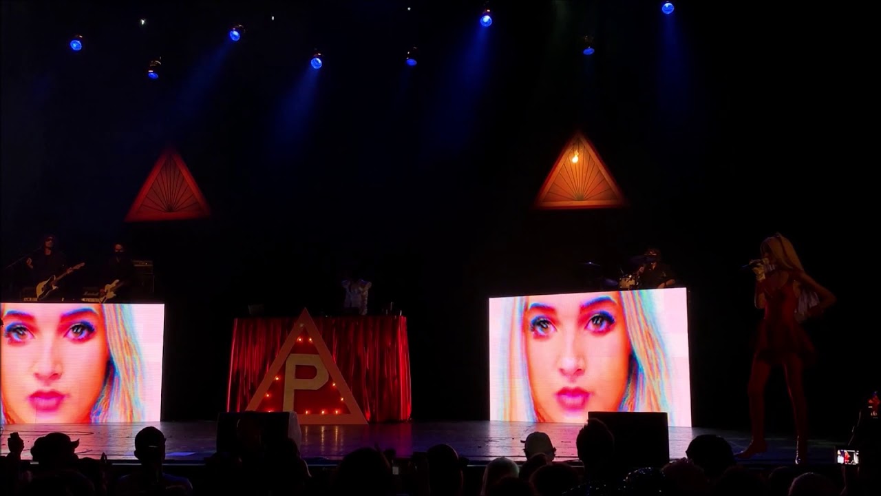 Poppy - Live at The Wiltern 10/31/2018 pt.2