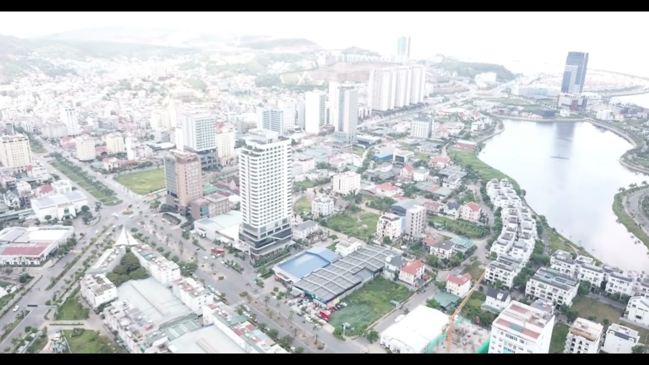 Visite de Bai Chay quartier sud Vietnam Août 2025