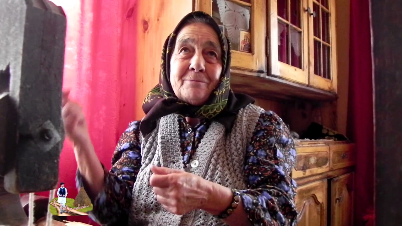 Țesutul la război - acasă la lelea Cătălina Larionesi din Sângeorz-Băi, jud. BN