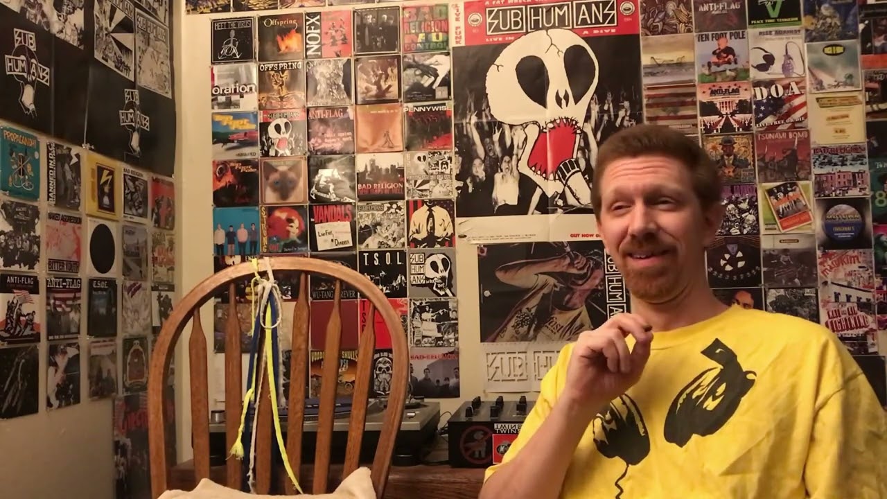 Shnootz - Reaction Video (Morrissey - Lifeguard on Duty)