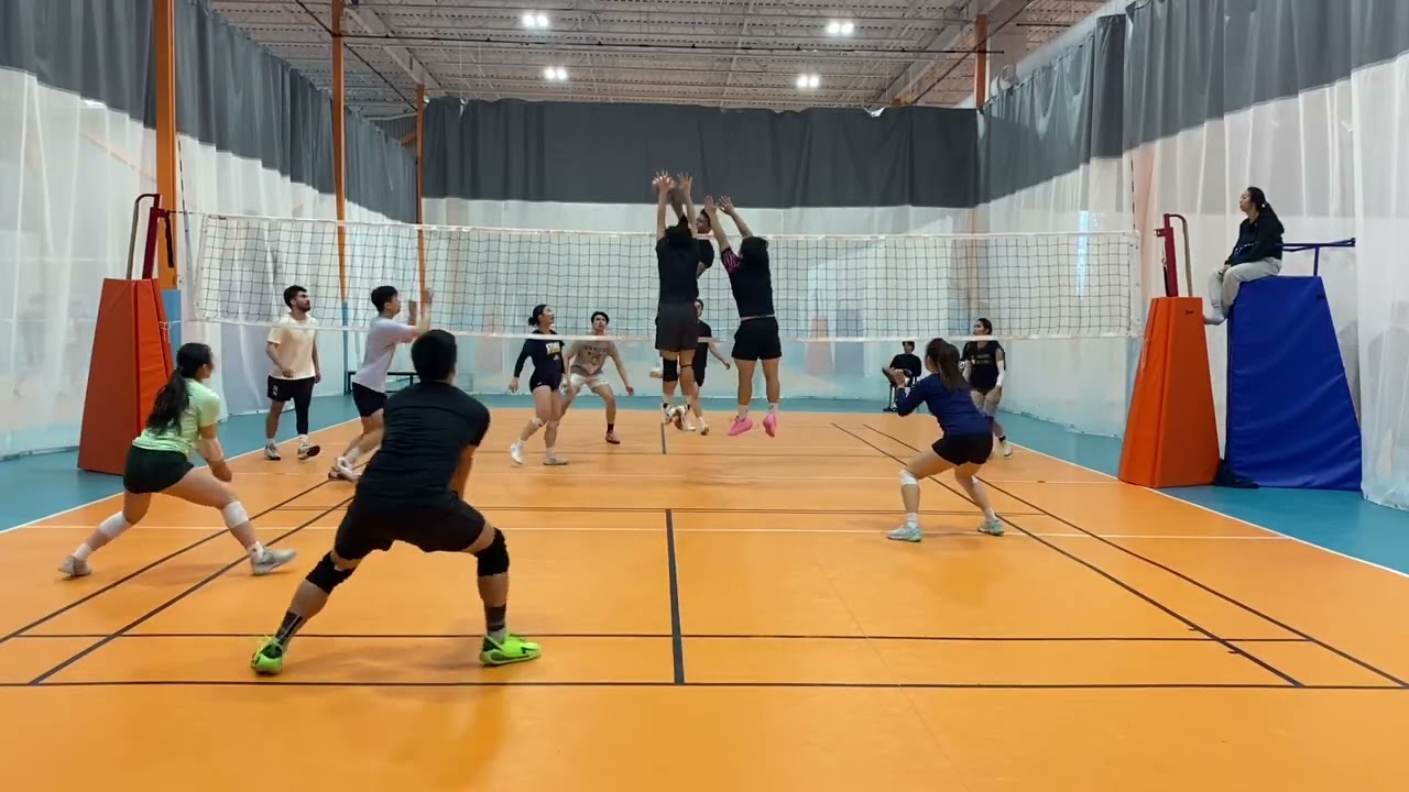 Semis - Clap Clap Clap vs Dat Weiiiiii