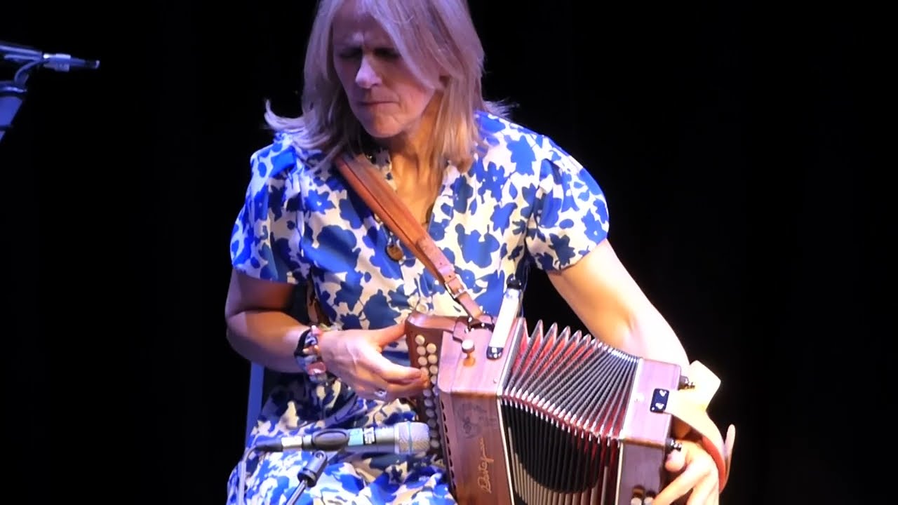 THE SHARON SHANNON TRIO 