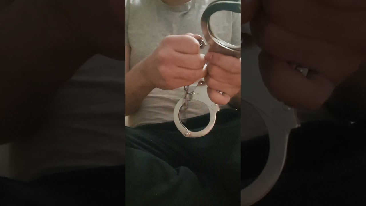 KAJDANKI POLSKIEJ POLICJI HOLSTERS HPE