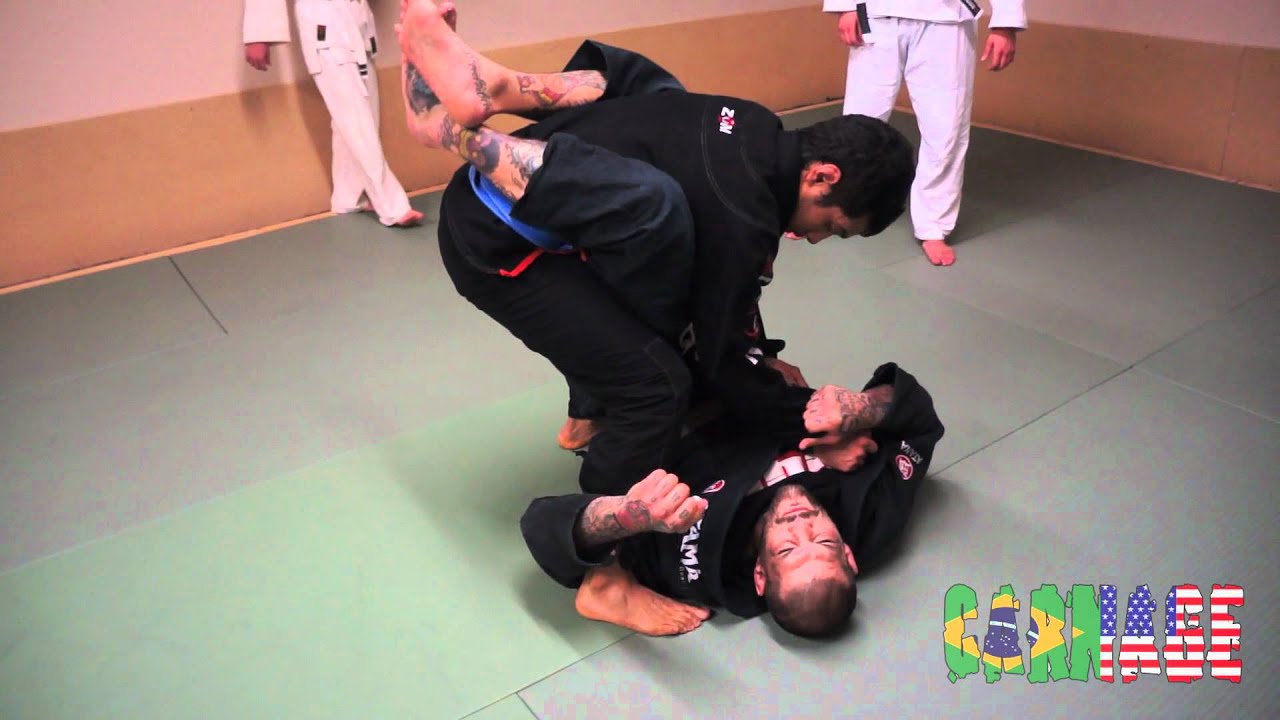 Daily BJJ: Omoplata Sweep from Closed Guard