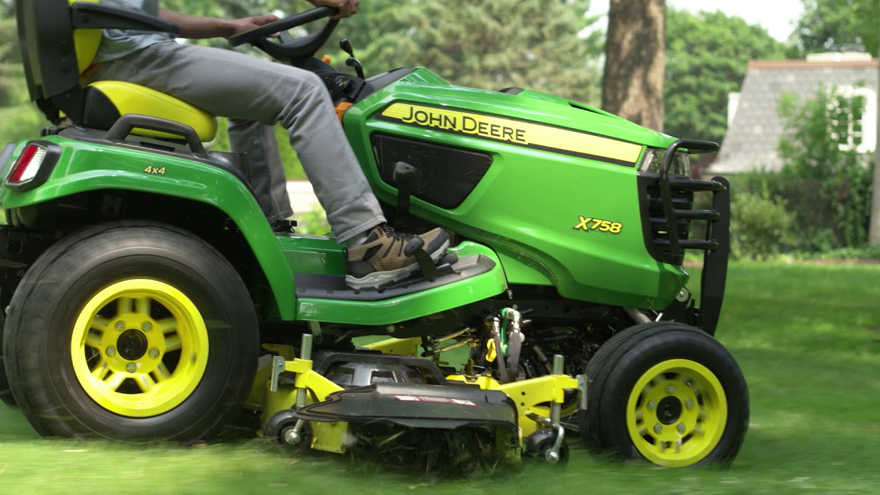 John Deere Tractor X758