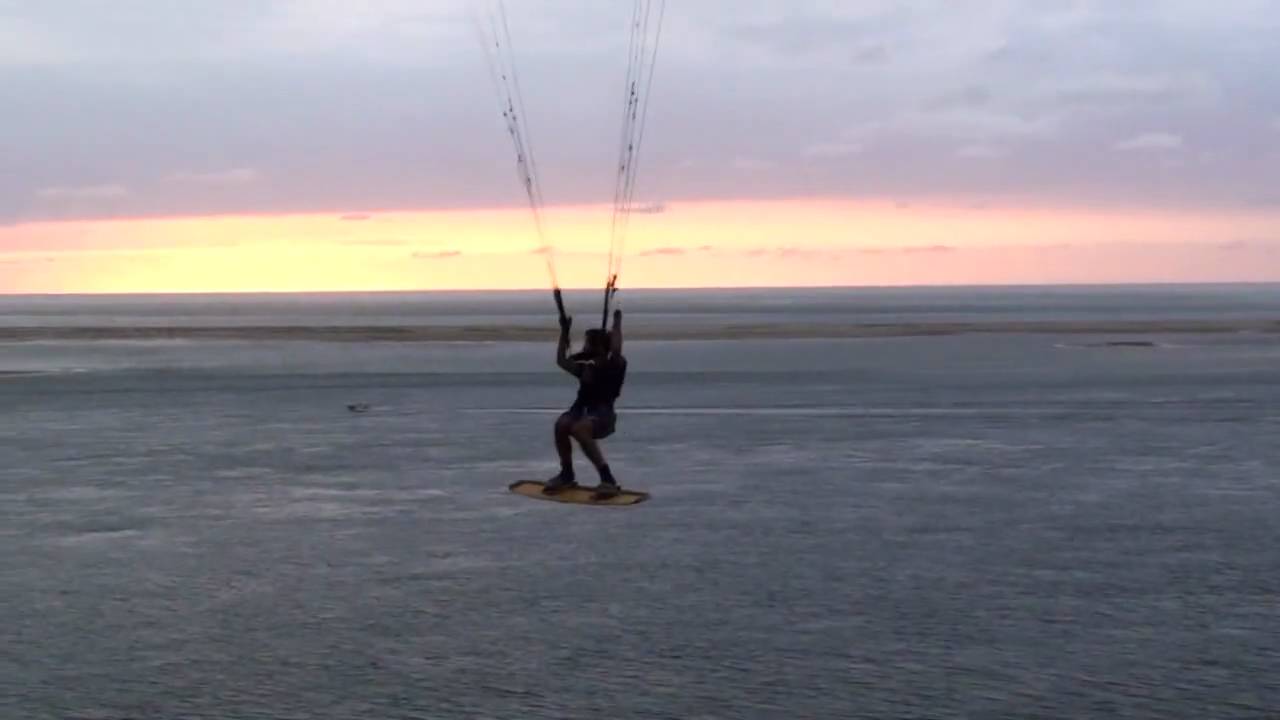 kitesurf and hangtime on the dune du Pyla - HD video