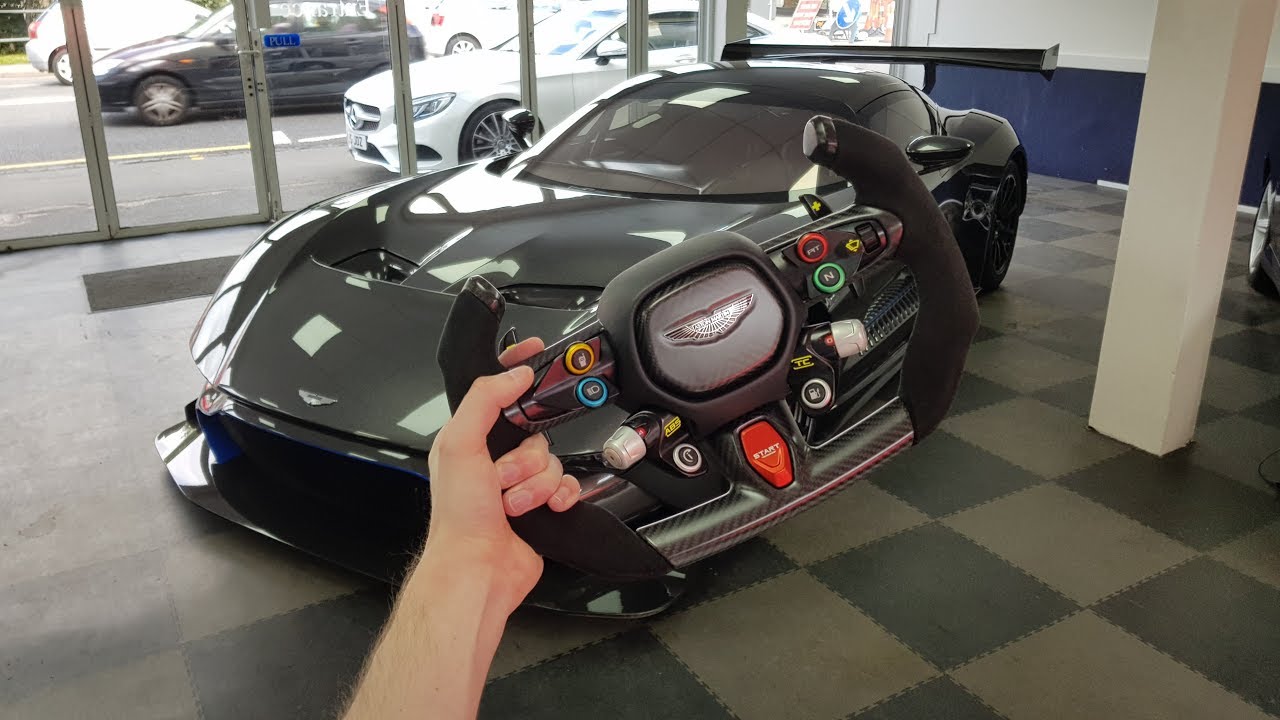 Aston Martin Vulcan: подробный обзор экстерьера и интерьера.