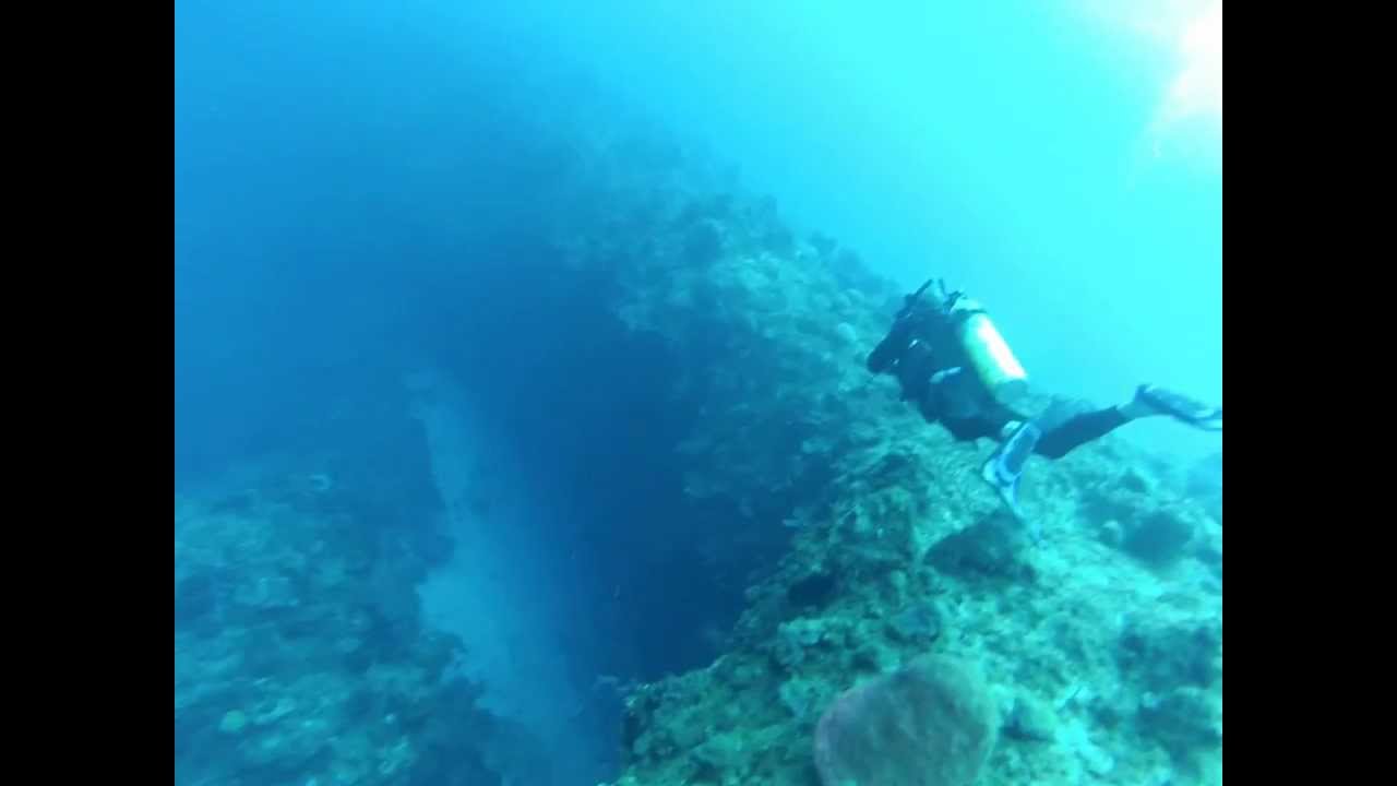 Diving Turks and Caicos Islands:  Our First Look Over the Wall