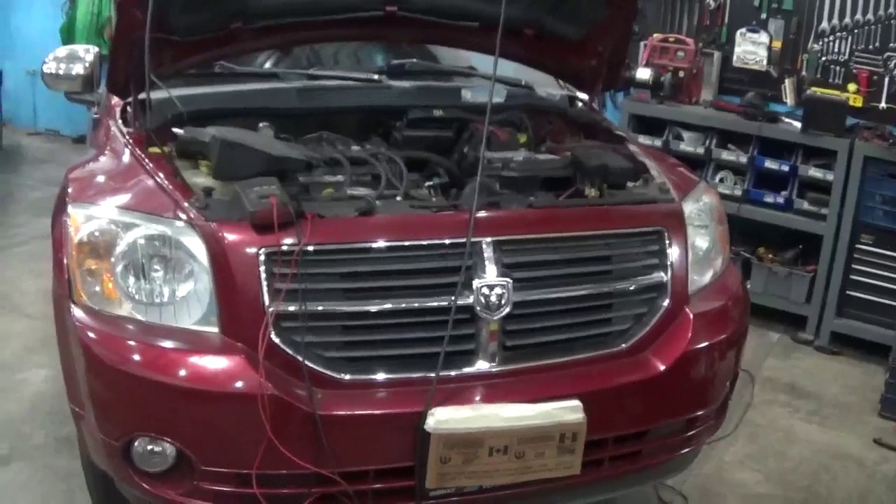 dodge caliber 2011,. problemas de sobrevoltaje del alternador....(mala praxis medica)