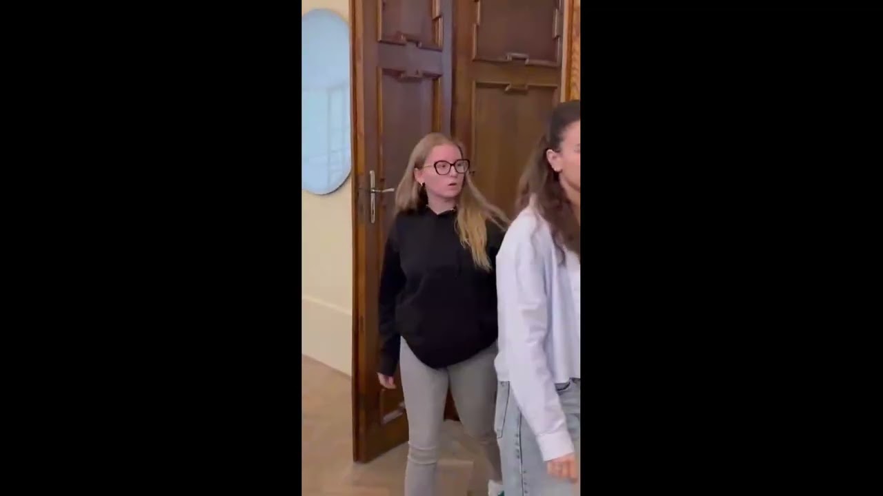 Návšteva múzea a dobové scénky študentov I. AG