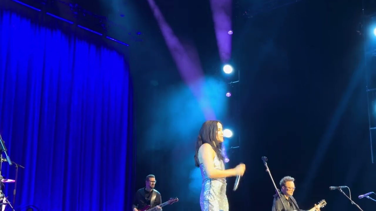 The Corrs - So Young- 4K UHD - Front Row Ovo Hydro Sec Glasgow - 2024