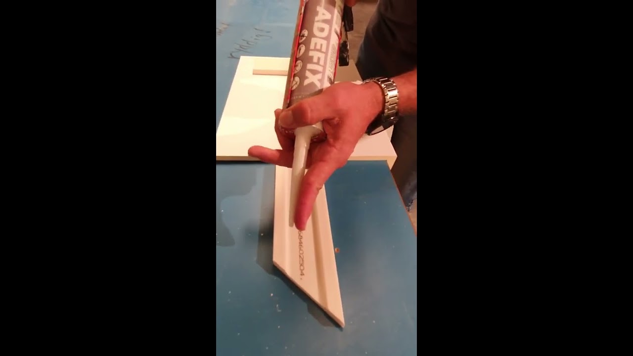 Deco Systems - hvordan legge lim på list