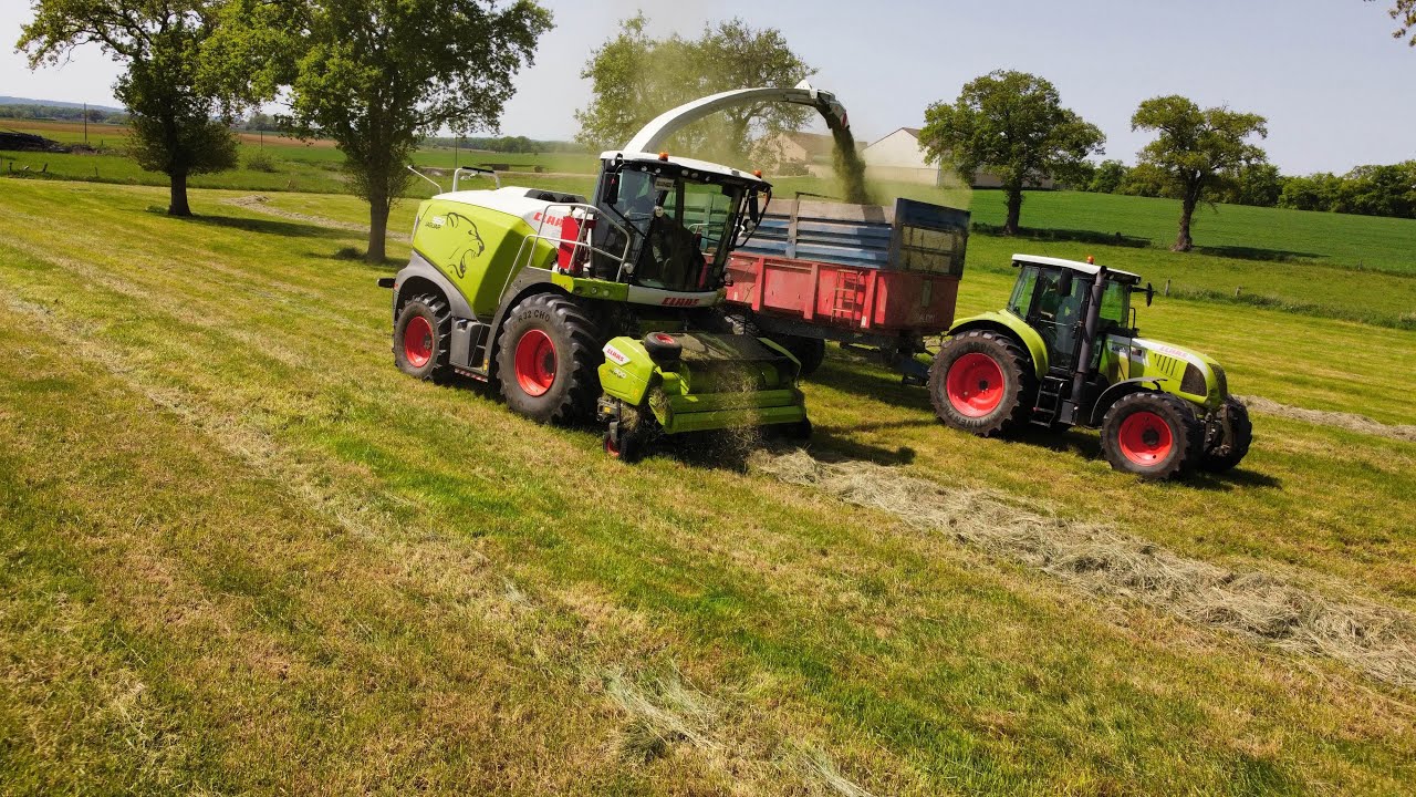 Ensilage d’herbe et épandage de lisier a la ferme de Louiseville