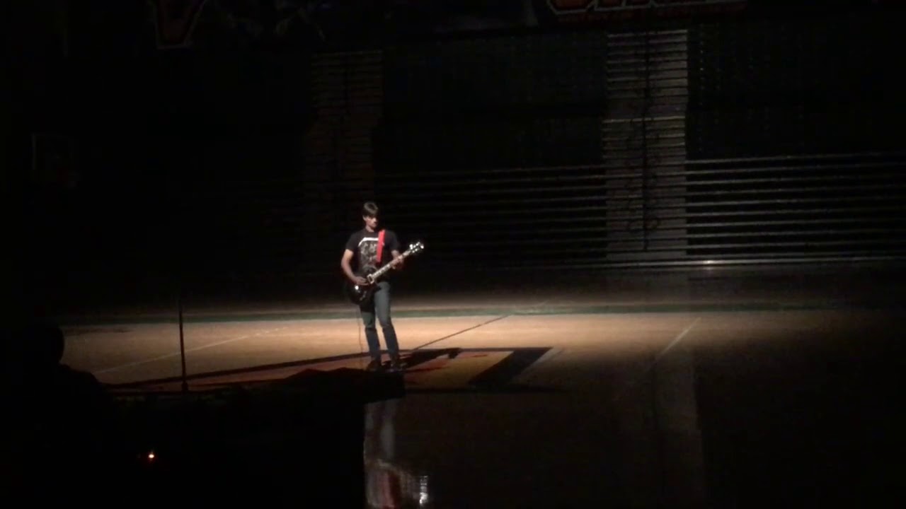 Enter sandman Metallica (talent show)
