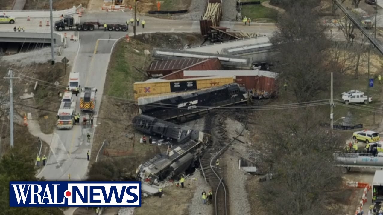 Train derails after striking truck in Tennessee; 2 injured