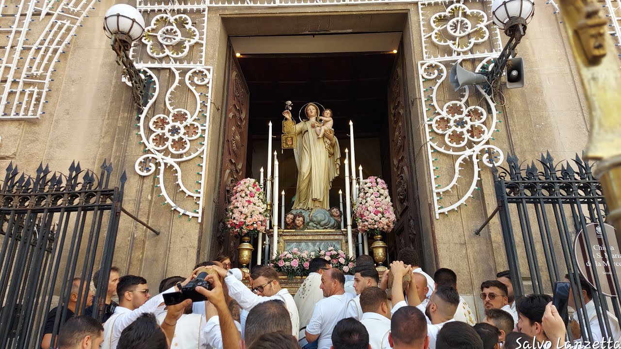 PALERMO - TRADIZIONALE AFFACCIATA DEL SIMULACRO DELLA MADONNA DELLA MERCEDE AL CAPO (4K) 25/09/2022