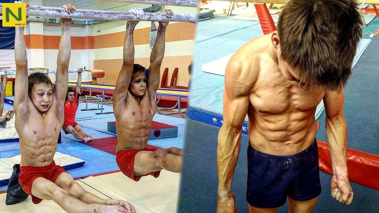 筋肉をバキバキに鍛えあげる体操少年 【筋トレ】 | Strong Young Gymnast