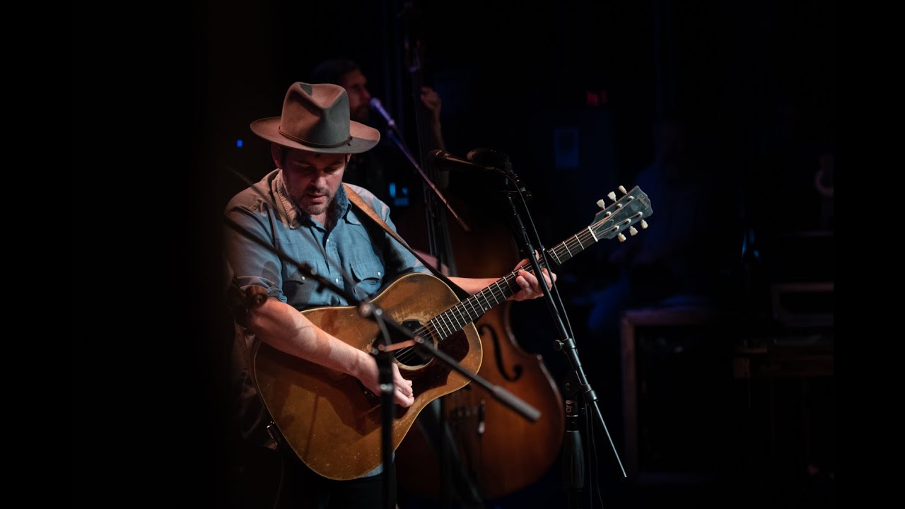 Gregory Alan Isakov - Chemicals (Live on eTown)