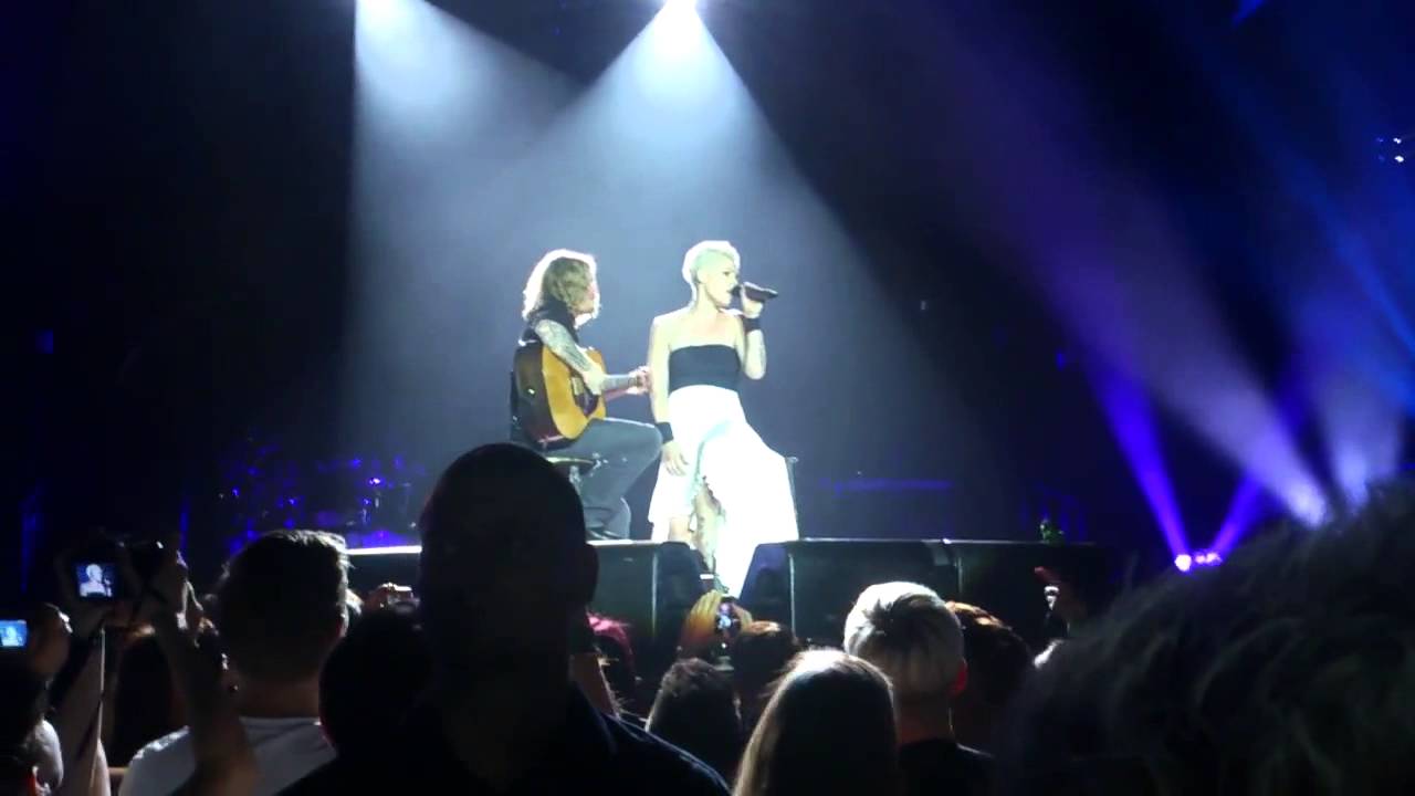 Pink - Truth About Love - Berlin - 03 Mai 2013 (Part1)