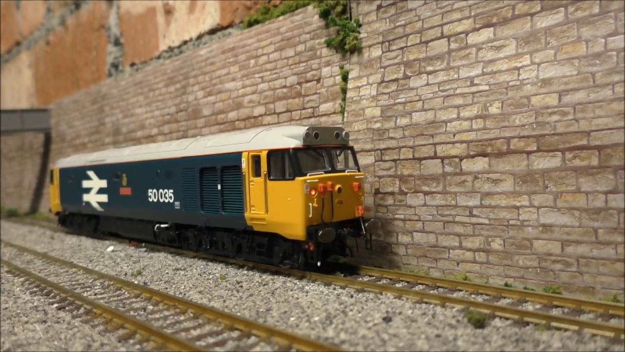 Hornby class 50 with  Zimo/Digitrains DCC sound