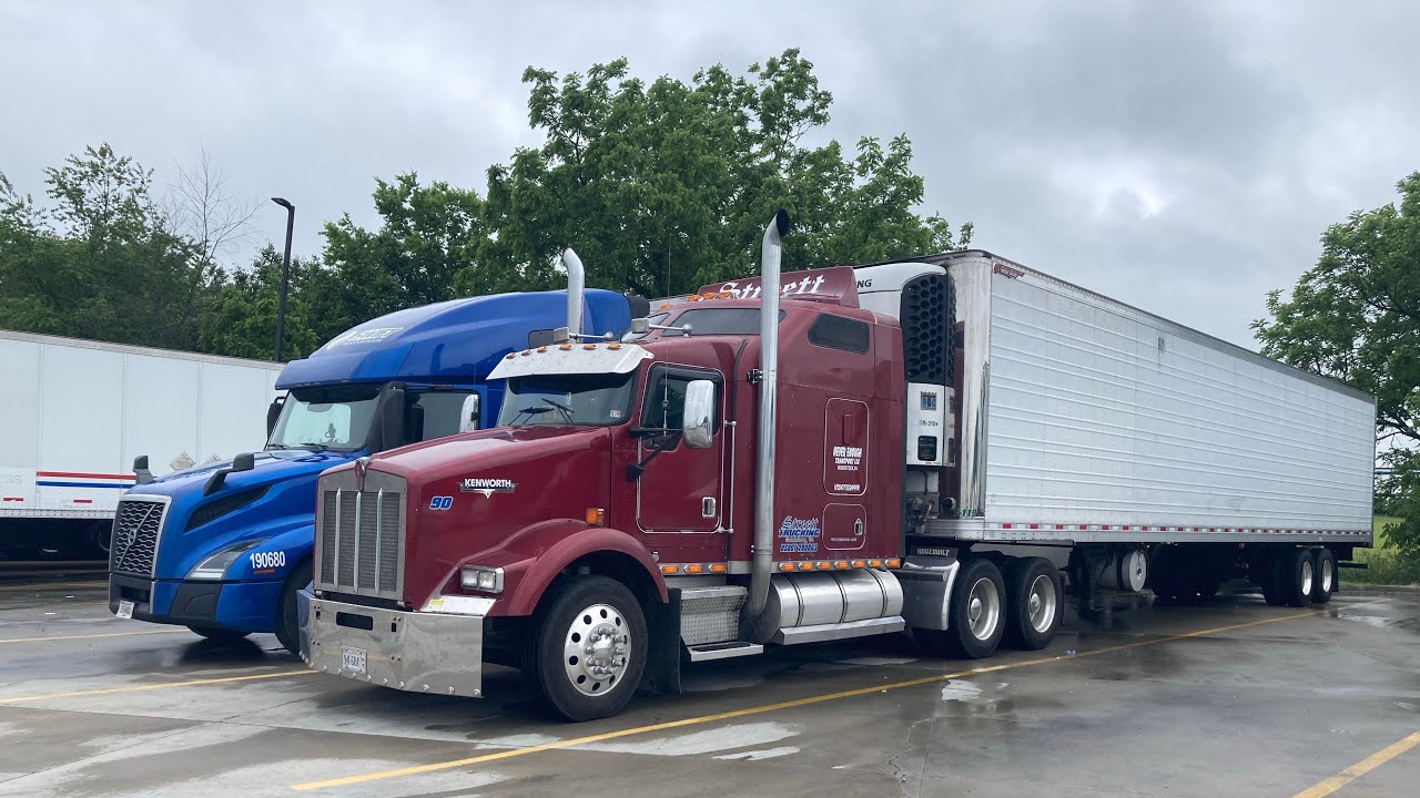 Truck Spotting at Workmans Truck Stop! | Largecars, and more! | Arkansas Truck Spotting