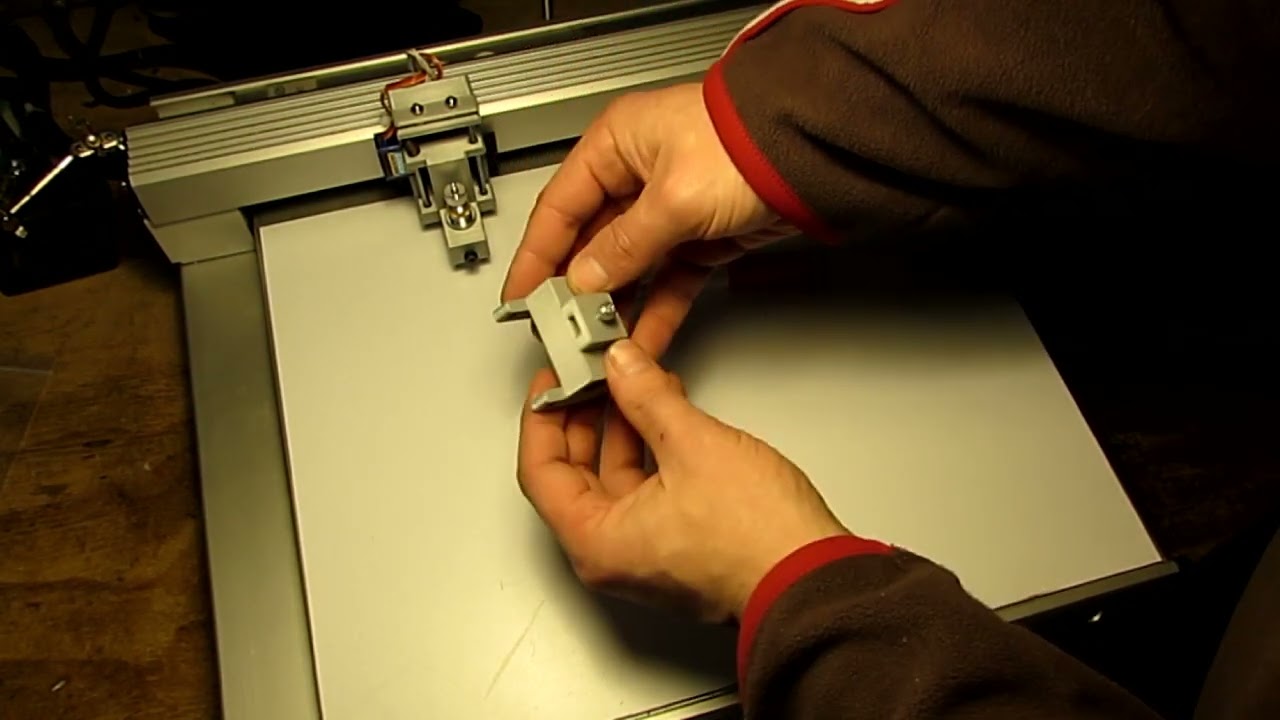 X/Y label plotter to vinyl cutter, pen plotter conversion using grbl