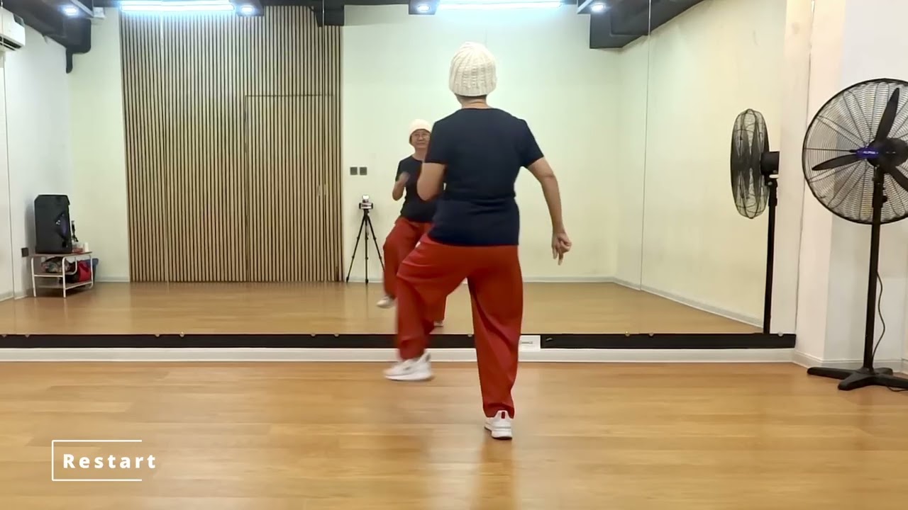 Montmartre - Line Dance (High Beginner Level) Anny AP (INA) & Ria Lolong (INA)  November 2025 (Demo)