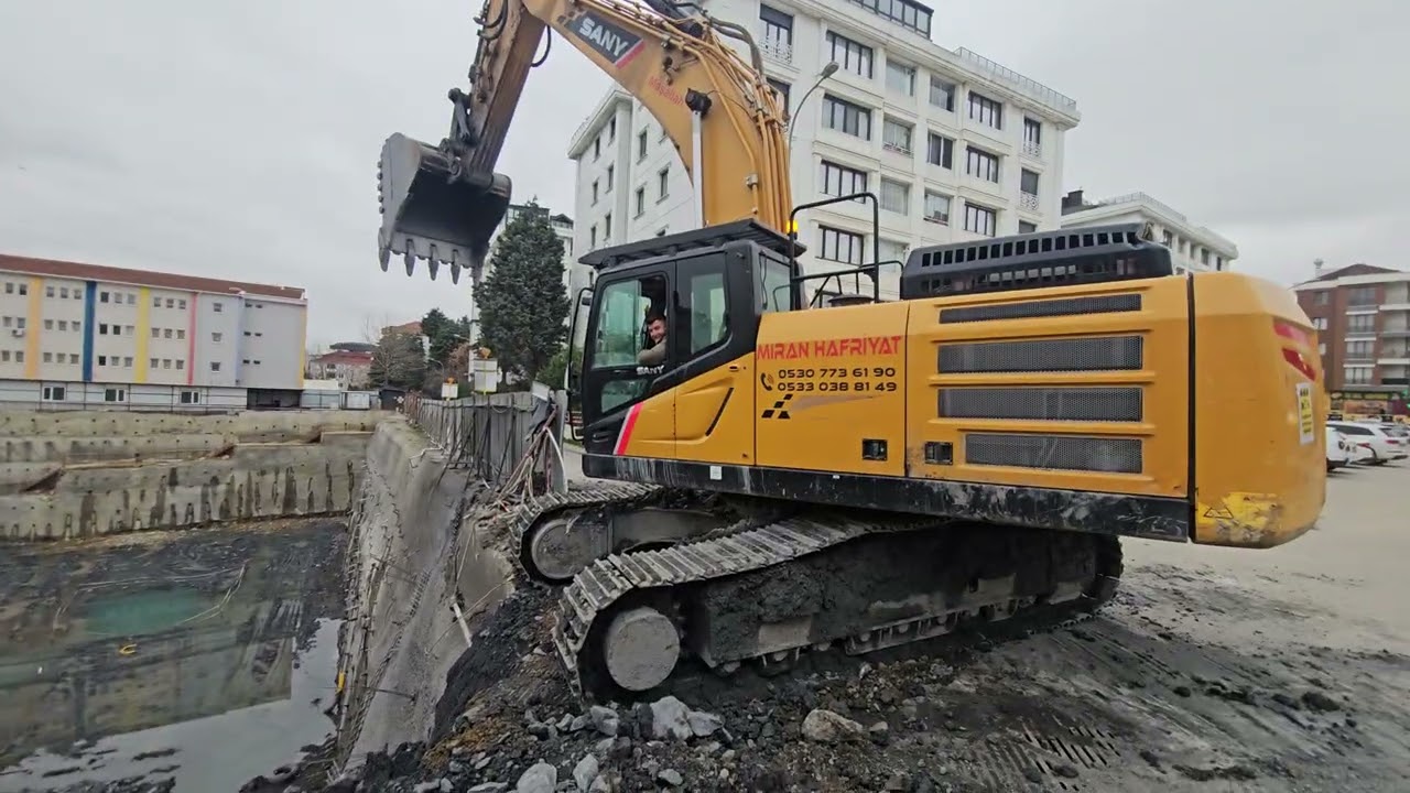 Sumitomo 300 vs. Sany 385 Ekskavatör | Derin Temelde Aktarmalı Yükleme. Canavar gibi yüklüyor!
