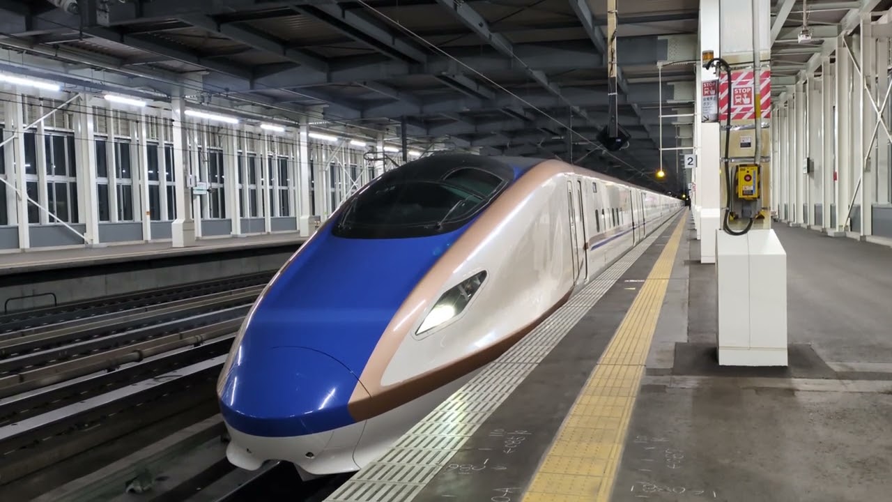 E7系100番台F32編成上越新幹線たにがわ413号越後湯沢行き上毛高原駅2番線を出発