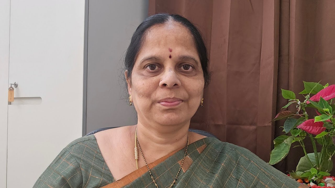 గోవింద ఛానల్    సత్యభామ ఎందుకు ఇలా అయిపోయారు  అంటున్న. జనం