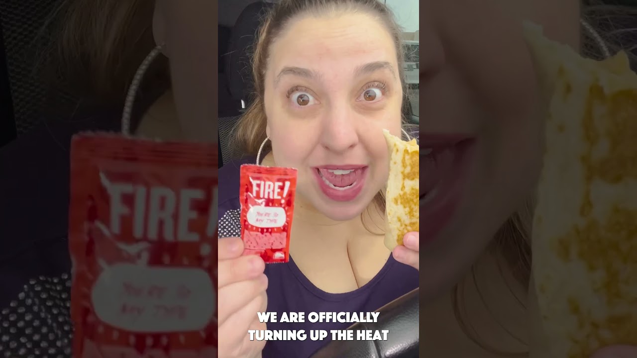 Пробую ВСЕ ОСТРЫЕ СОУСЫ Taco Bell! #foodreview #tacobell #fastfood #hotsauce